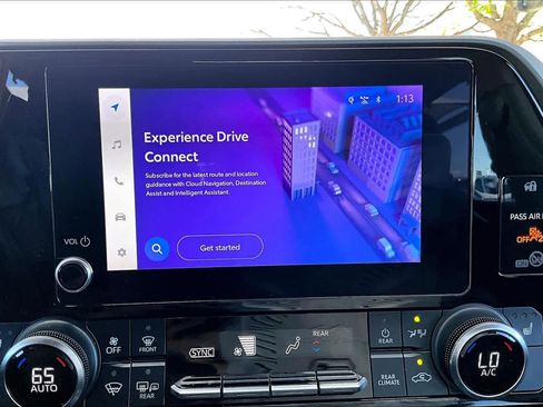 Used 2023 Toyota Highlander XLE image 33