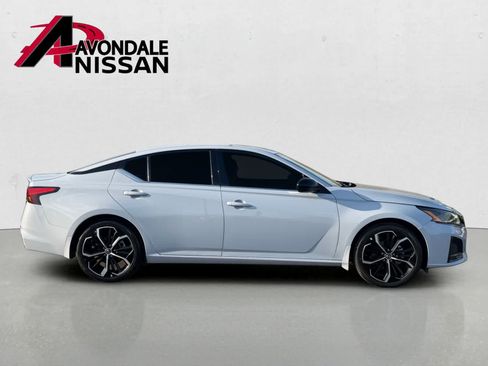 Certified 2023 Nissan Altima 2.5 SR FWD image 7