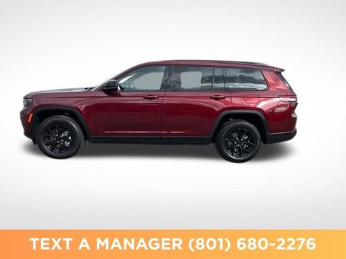 Used 2025 Jeep Grand Cherokee L Altitude AWD/4WD image 7