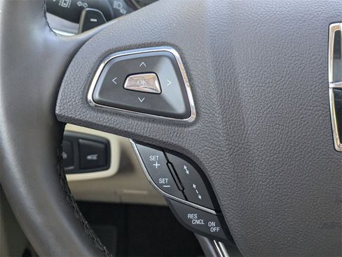 Used 2019 Lincoln MKC Reserve w/ MKC Technology Package image 27