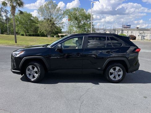 Used 2023 Toyota RAV4 LE image 2