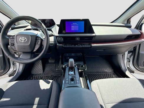Used 2026 Toyota Prius Plug-In Hybrid FWD image 3