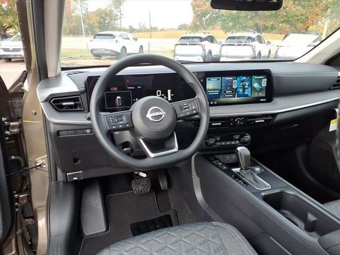 New 2026 Nissan Kicks SV w/ SV Premium Package image 9