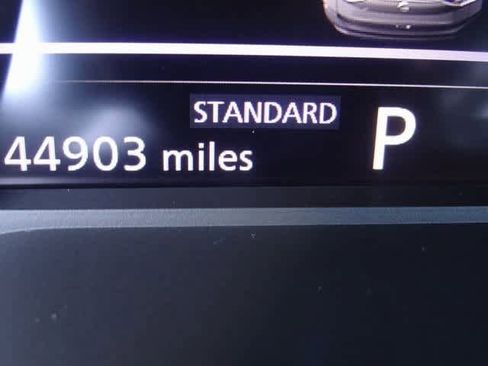 Used 2023 Nissan Rogue SV image 33