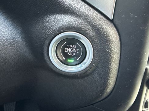 Used 2021 Chevrolet Silverado 1500 LT Trail Boss w/ Bed Protection Package image 27