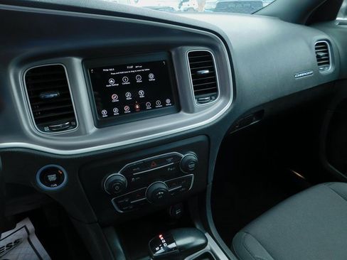 Used 2022 Dodge Charger SXT image 28