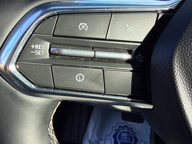 Used 2026 Chevrolet Traverse LT FWD image 17