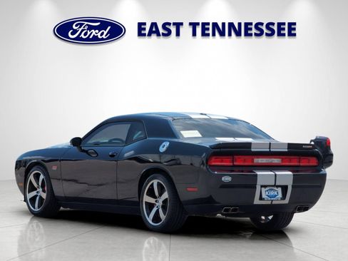 Used 2012 Dodge Challenger SRT8 RWD image 5