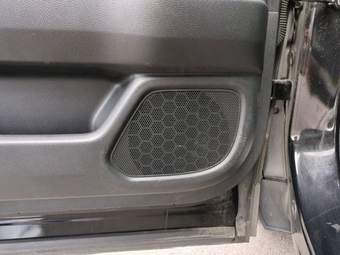 Used 2023 Honda Pilot LX image 16