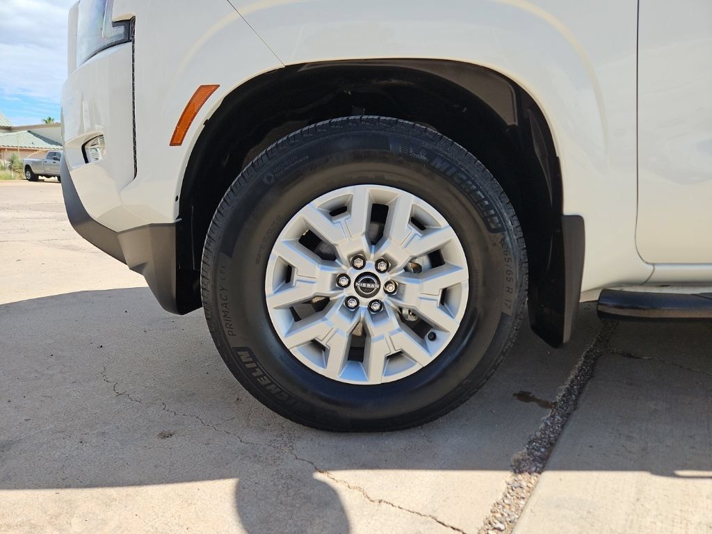 Used 2024 Nissan Frontier SV w/ SV Convenience Package RWD image 7