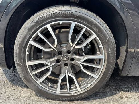 Used 2023 Maserati Grecale Modena AWD/4WD image 39