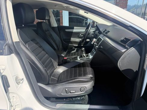 Used 2013 Volkswagen CC Sport FWD image 11