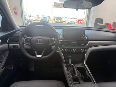 Used 2018 Honda Accord LX image 22