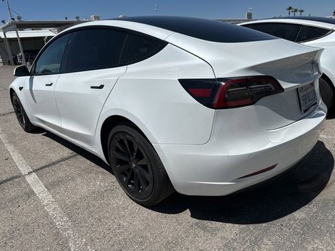 Used 2022 Tesla Model 3 RWD image 3