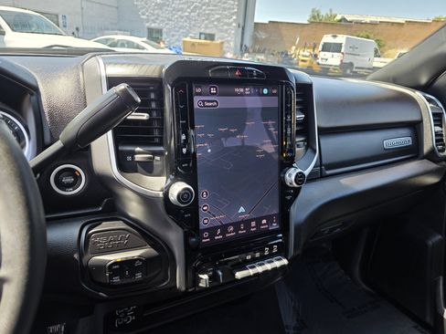 Certified 2025 RAM 2500 Big Horn AWD/4WD image 16