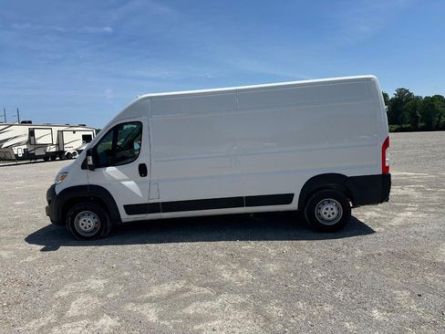 Used 2023 RAM ProMaster 2500 FWD image 11