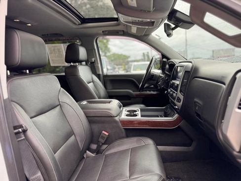 Used 2018 GMC Sierra 1500 SLT AWD/4WD image 28