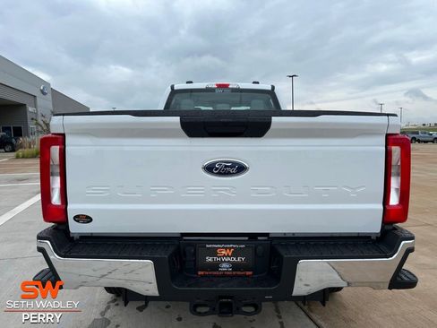 New 2026 Ford F250 XL w/ XL Chrome Package image 6