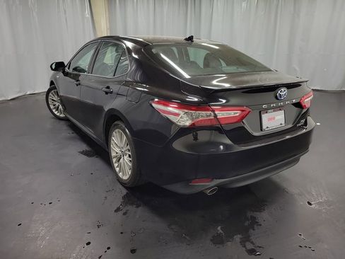Used 2020 Toyota Camry XLE w/ Carpet Mat Package FWD image 6