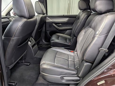 Used 2024 MAZDA CX-90 Plug-In Hybrid w/ Premium Pkg image 12