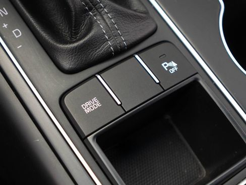 Used 2019 Kia Sorento FWD w/ LX Convenience Package image 24