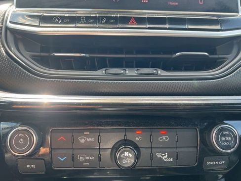 Used 2022 Jeep Compass Altitude image 19