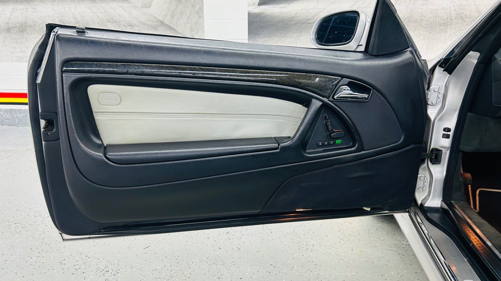 Used 2002 Mercedes-Benz SL 500 image 26