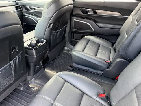 Used 2022 Kia Telluride SX w/ Nightfall Edition Package AWD/4WD image 19