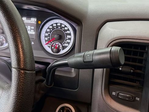 Used 2014 RAM 2500 Tradesman w/ Chrome Appearance Group AWD/4WD image 18