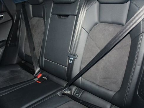 Used 2018 Porsche Macan Sport Edition image 24