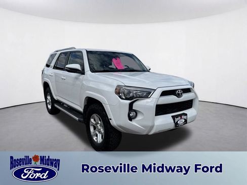 Used 2016 Toyota 4Runner 4WD image 1