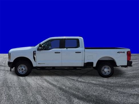 Used 2025 Ford F250 XL AWD/4WD image 7