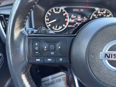 Used 2021 Nissan Rogue SV w/ Premium Package image 27