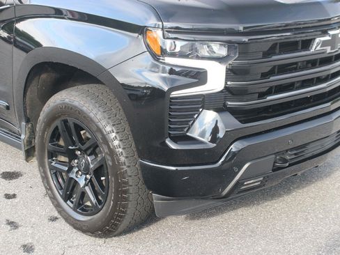 Used 2024 Chevrolet Silverado 1500 High Country w/ Midnight Edition AWD/4WD image 9