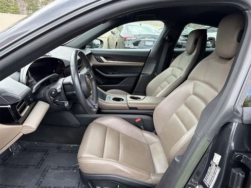 Used 2022 Porsche Taycan image 25