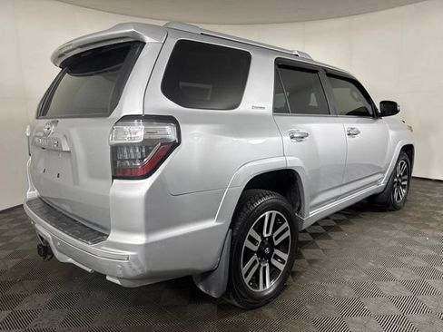 Used 2016 Toyota 4Runner Limited AWD/4WD image 3