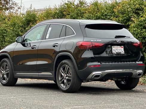 Certified 2026 Mercedes-Benz GLA 250 4MATIC image 5