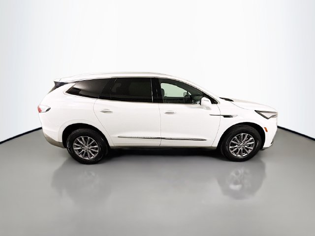 Used 2023 Buick Enclave Essence FWD image 9