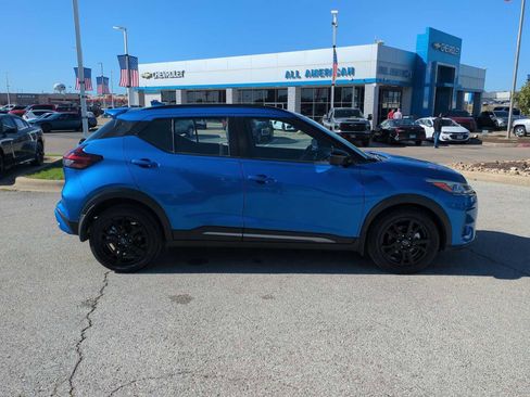 Used 2024 Nissan Kicks SR image 9