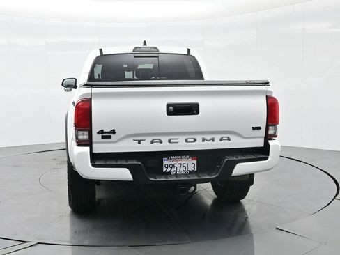 Used 2022 Toyota Tacoma SR image 8