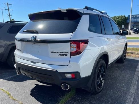 Used 2025 Honda Passport Black Edition image 4