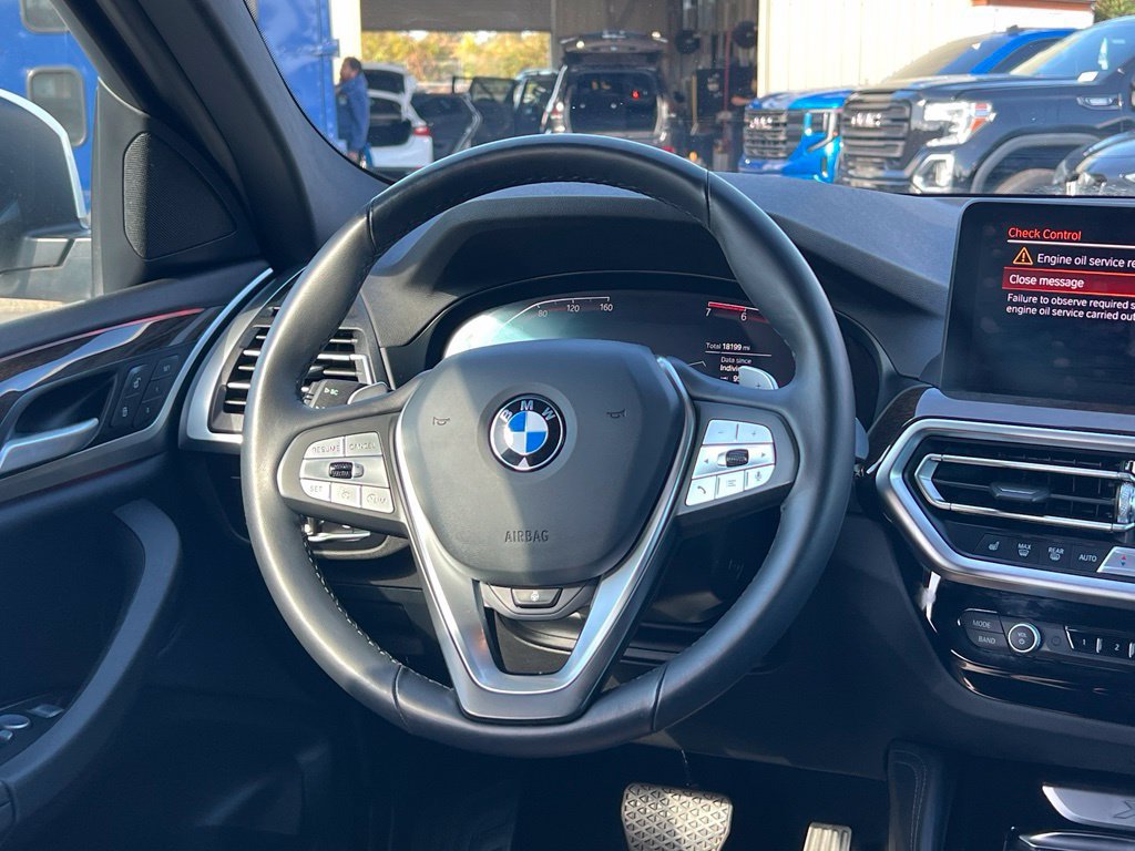 Used 2025 BMW X4 xDrive30i AWD/4WD image 15
