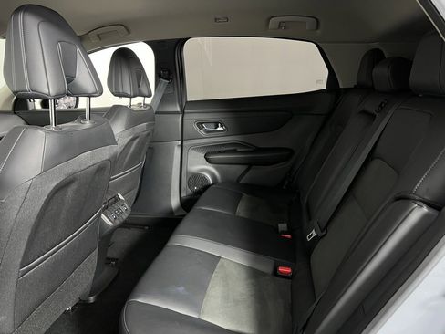 Used 2024 Nissan Ariya FWD image 26