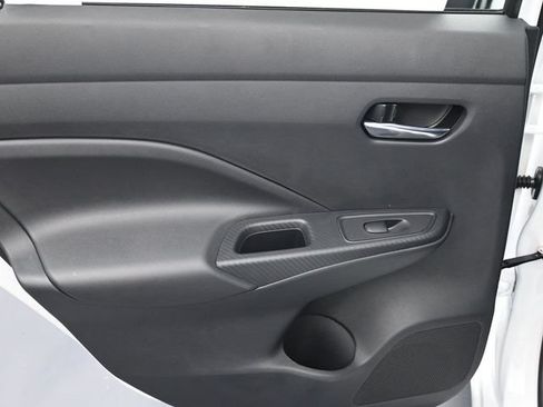 New 2025 Nissan Versa SV w/ Trunk Package FWD image 25