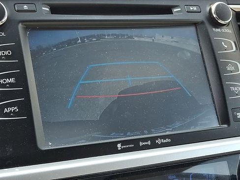 Used 2016 Toyota Highlander XLE w/ Four Season Floor Mat Package image 20