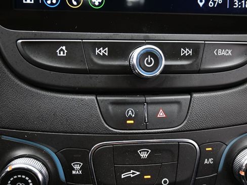 Used 2022 Chevrolet Malibu LS image 17