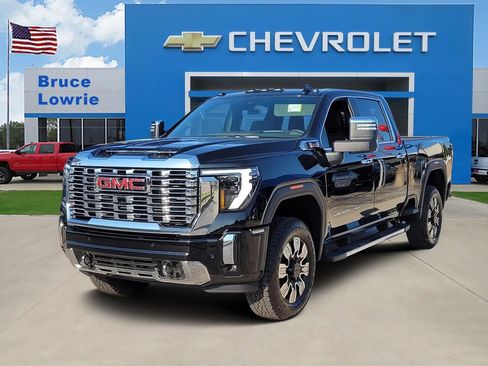 Used 2026 GMC Sierra 2500 Denali w/ Denali Reserve Package AWD/4WD image 1