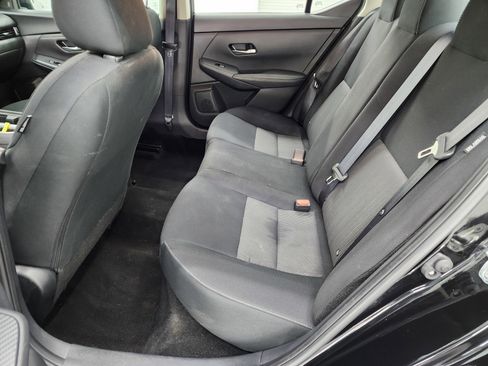 Used 2023 Nissan Sentra SV image 9