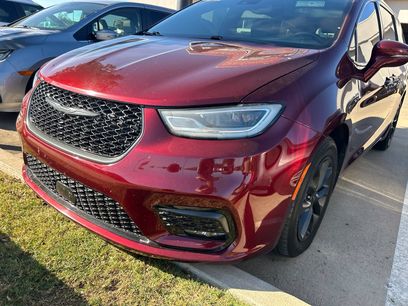 Used 2021 Chrysler Pacifica Touring-L w/ S Appearance Package