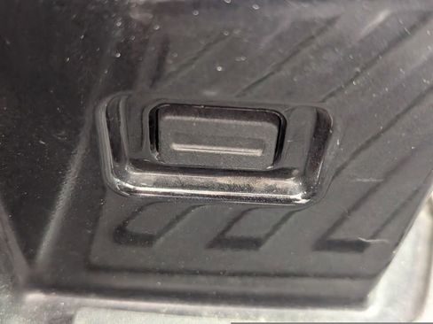 Used 2024 GMC Hummer EV 3X w/ Omega Edition image 21